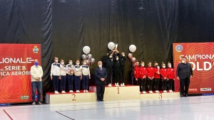 podio aerobica gold 9a8b6709 85ae 4fb7 aa5fe062da505bb copia